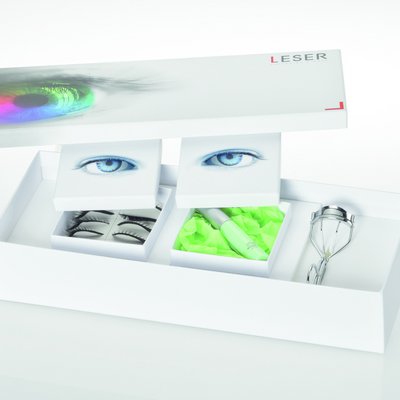 Emballage carton pour accessoires de maquillage des yeux